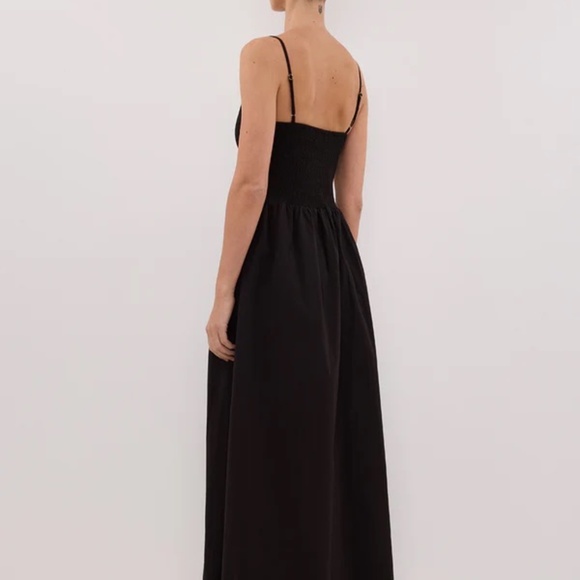 Dissh Milano Dress - Picture 2 of 6